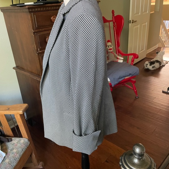 Calvin Kline suit jacket - Picture 2 of 8